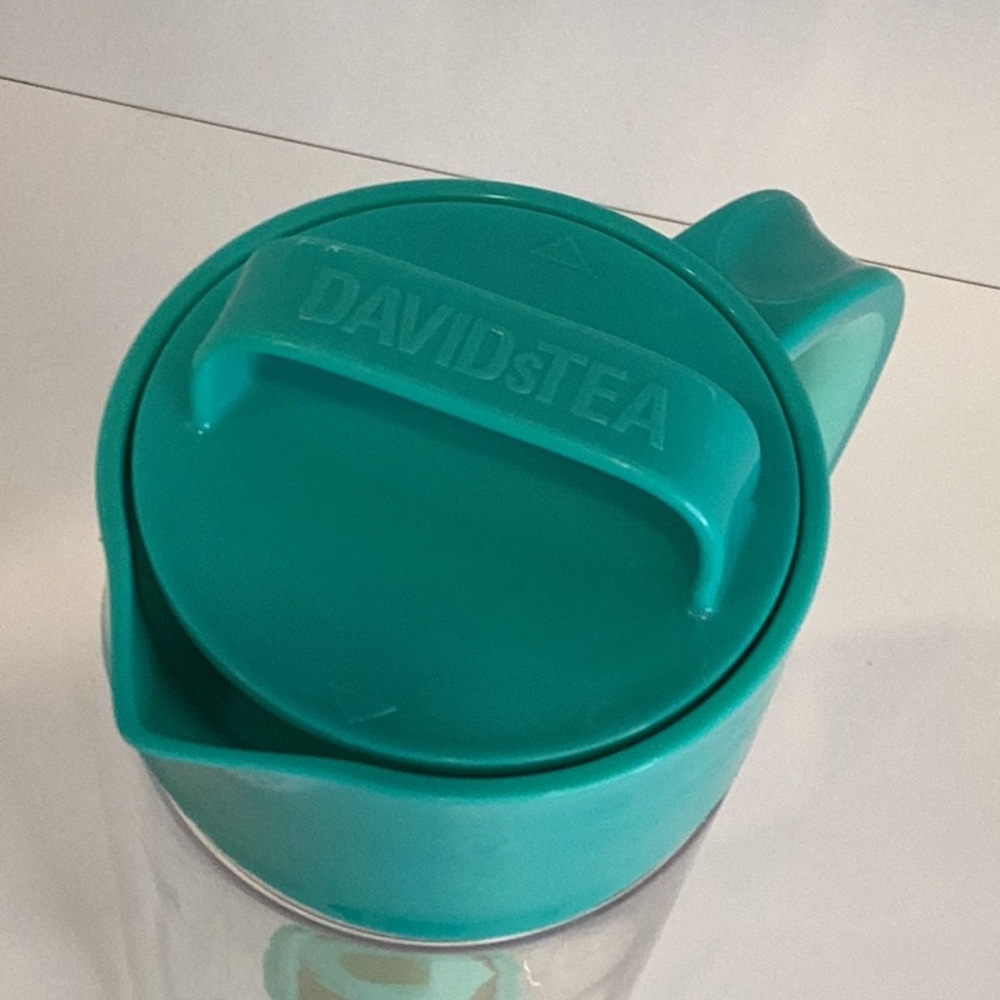 🦄 David’s Tea Plastic Infuser Pitcher - Picture 6 of 9